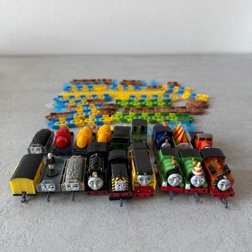 Großes kapsel plarail - kapsel,
